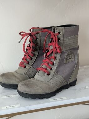 Sorel Wedge Boots.  Size 8